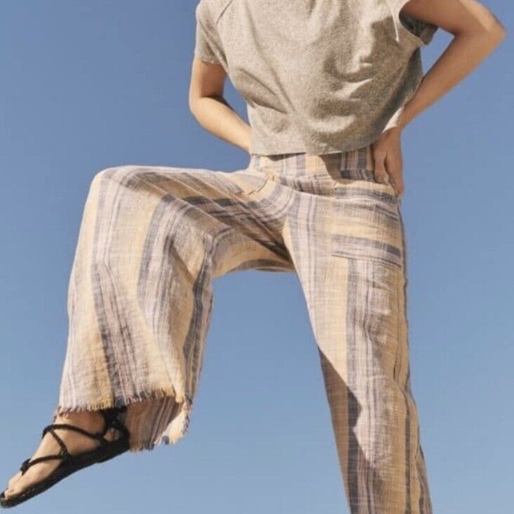 Free People Pants - EUC Free People Moonlight Pull On Pants Smocked High Waist Size Small